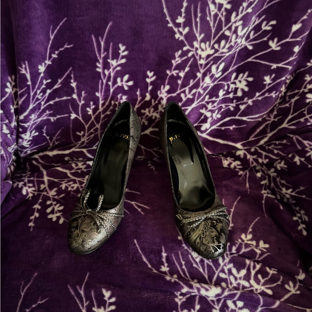 Vero cuoio Elegant Black and gold  Women's Shoes
